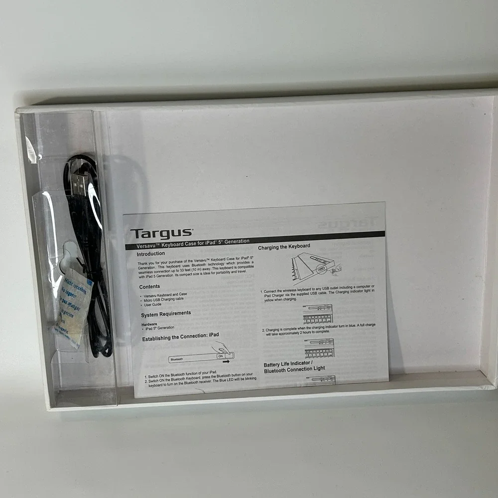 Targus Versavu Bluetooth Keyboard Case iPad Air 5th Gen‎ THZ192US Tested
